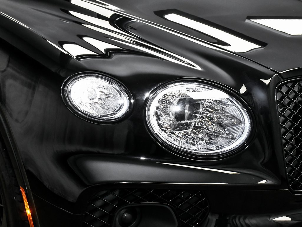 Used 2023 Bentley Bentayga AWD/4WD image 97