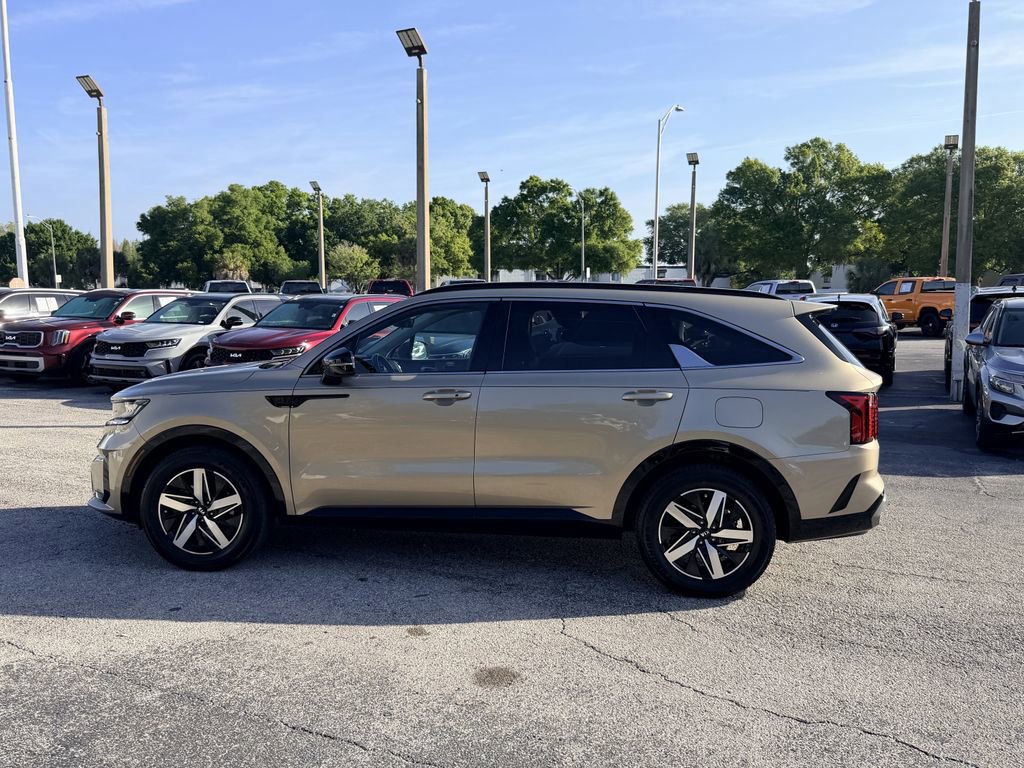 Used 2021 Kia Sorento S FWD image 9