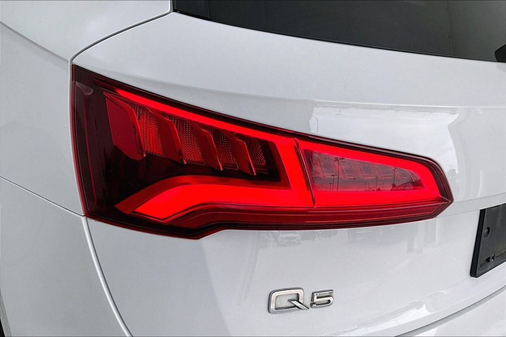 Used 2019 Audi Q5 2.0T Premium image 38