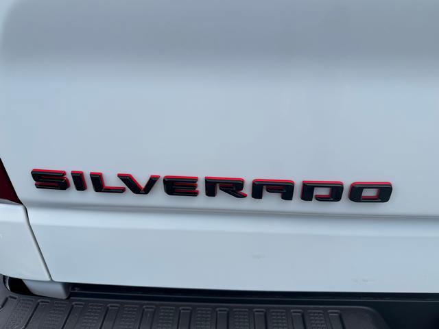 New 2026 Chevrolet Silverado 1500 RST w/ Redline Edition AWD/4WD image 9