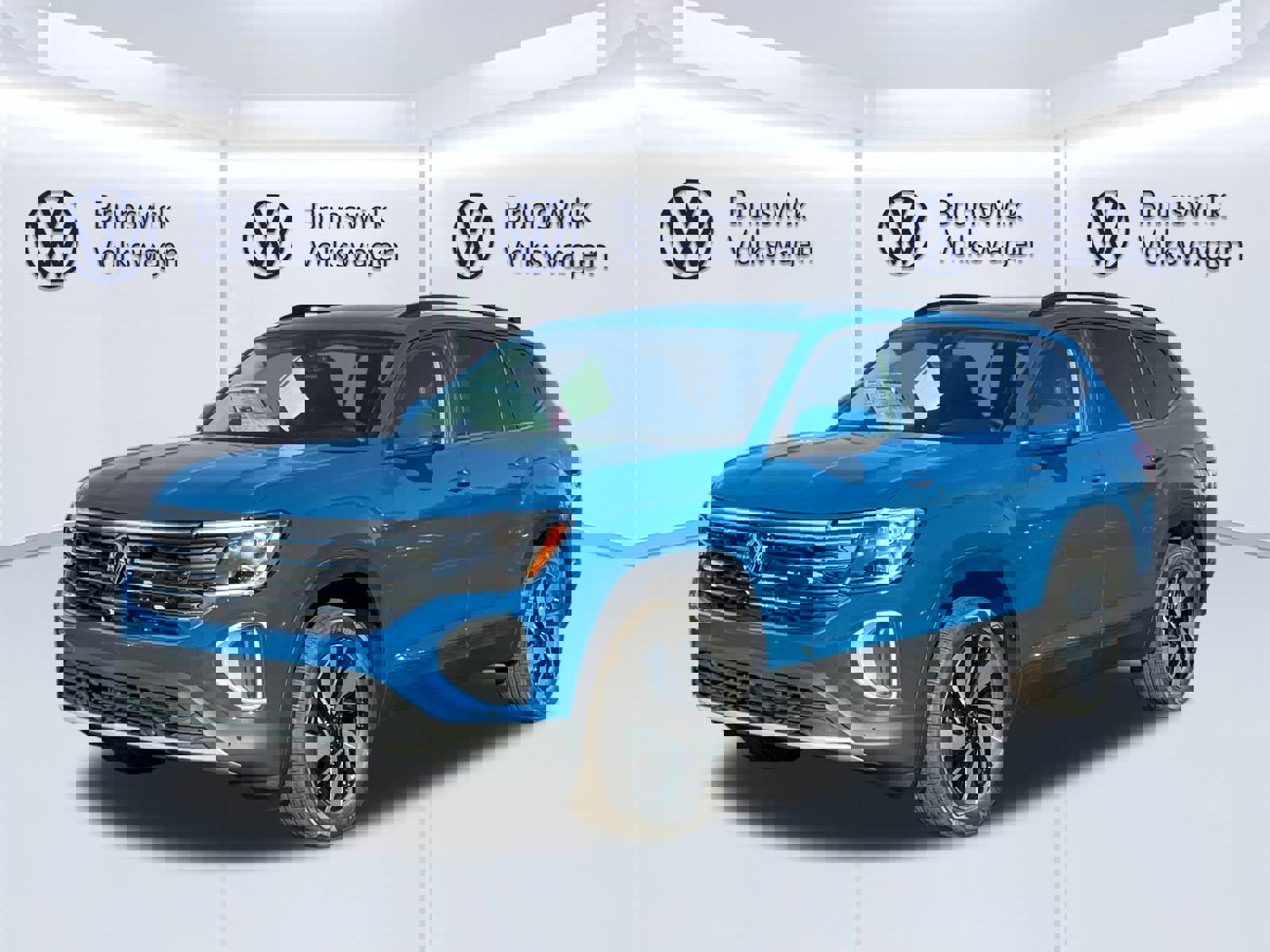 New 2026 Volkswagen Atlas SE image 1