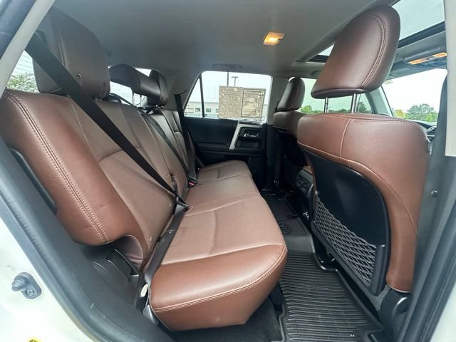 Used 2022 Toyota 4Runner Limited AWD/4WD image 30