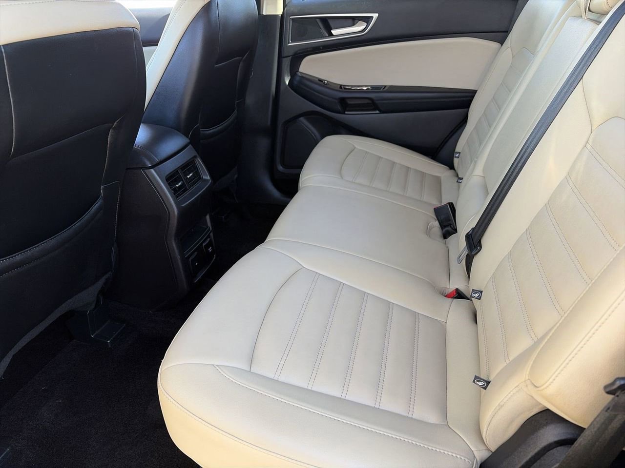 Used 2018 Ford Edge SEL w/ Equipment Group 201A image 14