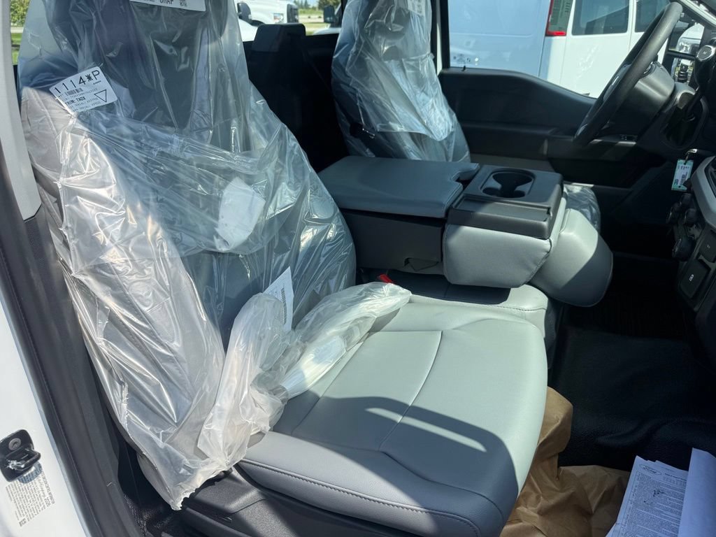 New 2026 Ford F550 2WD Regular Cab Super Duty image 41