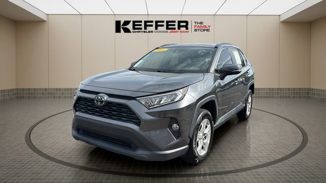 Used 2021 Toyota RAV4 XLE image 1
