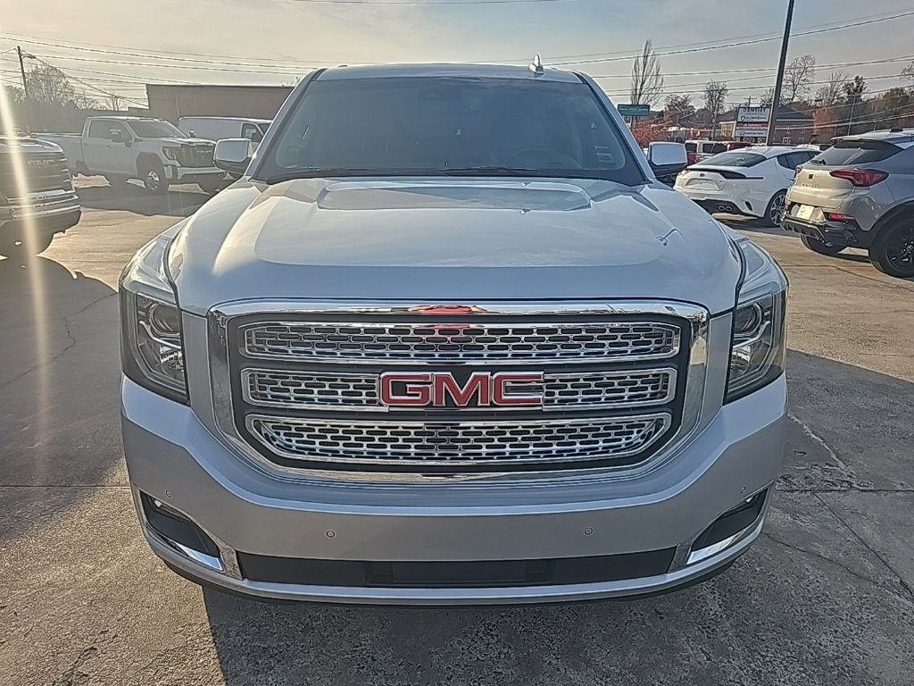 Used 2019 GMC Yukon XL SLT w/ Open Road Package image 3