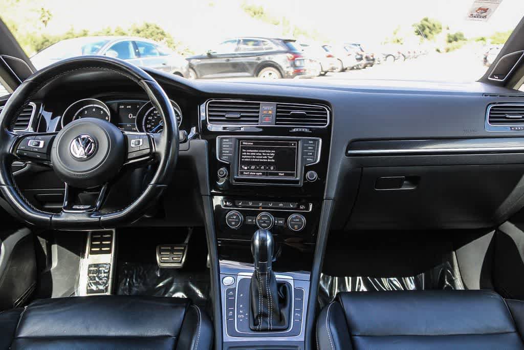 Used 2017 Volkswagen Golf R 4-Door image 10