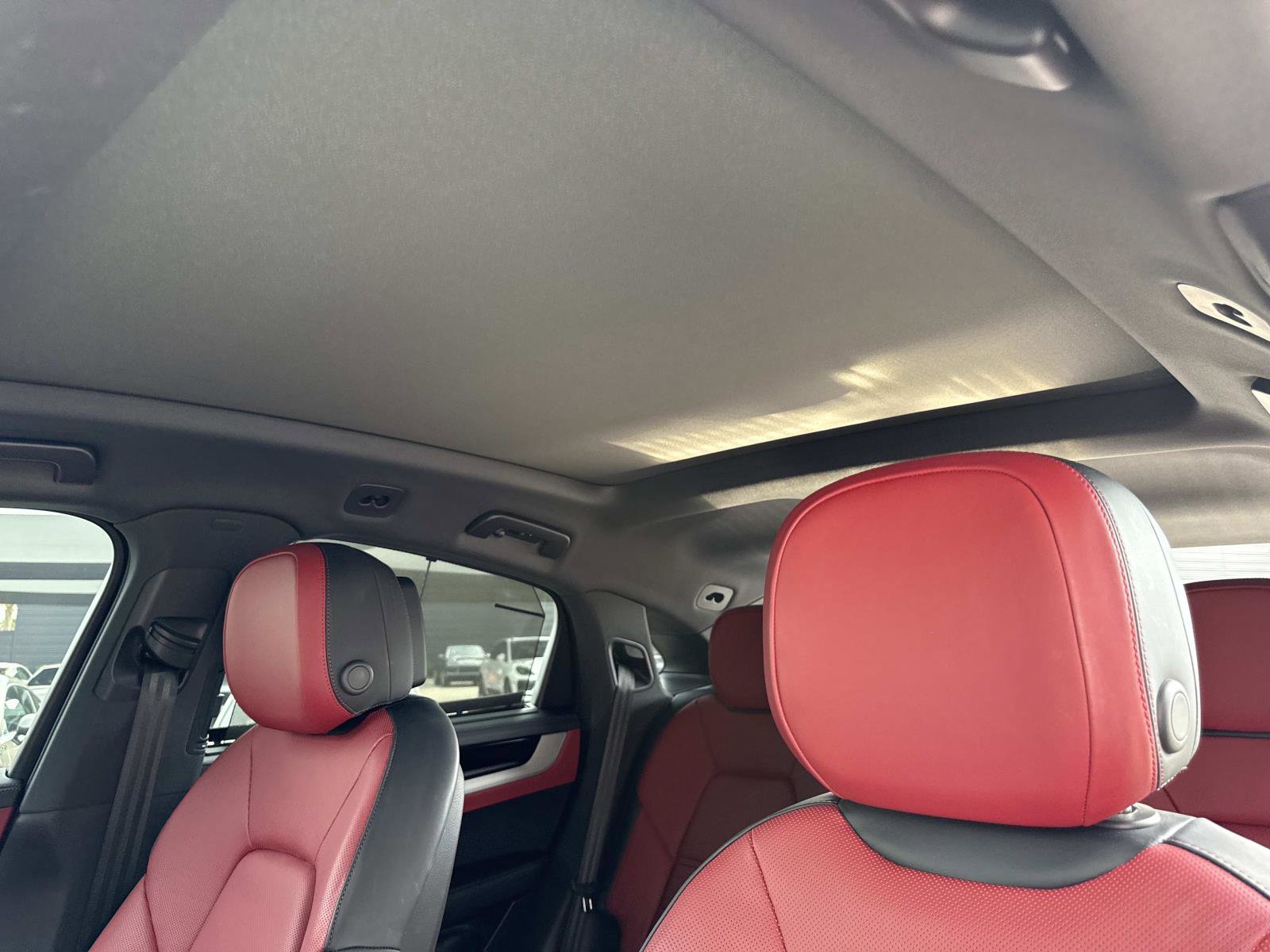 Certified 2024 Porsche Cayenne Coupe image 25