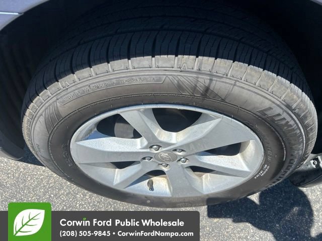 Used 2014 Subaru Outback 2.5i Premium AWD/4WD image 7