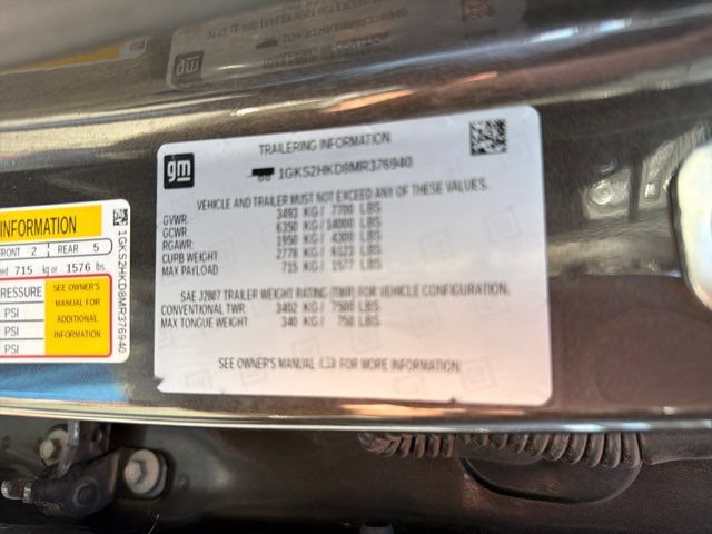 Used 2021 GMC Yukon XL AT4 w/ Technology Package AWD/4WD image 69