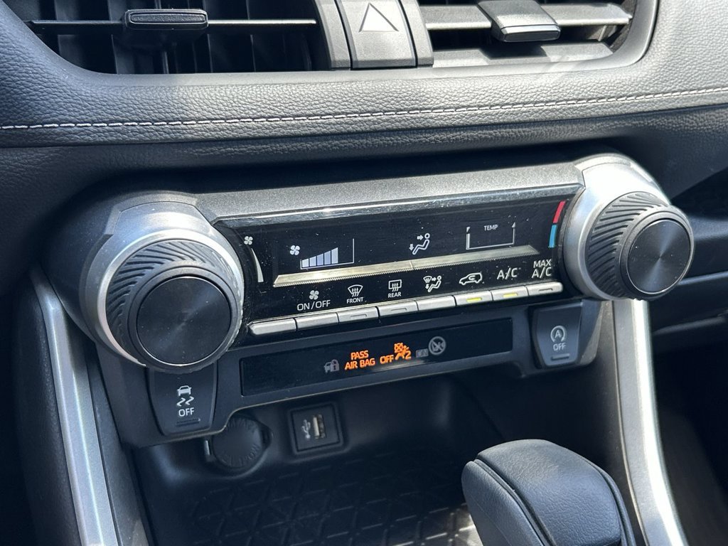 Used 2023 Toyota RAV4 LE AWD/4WD image 21