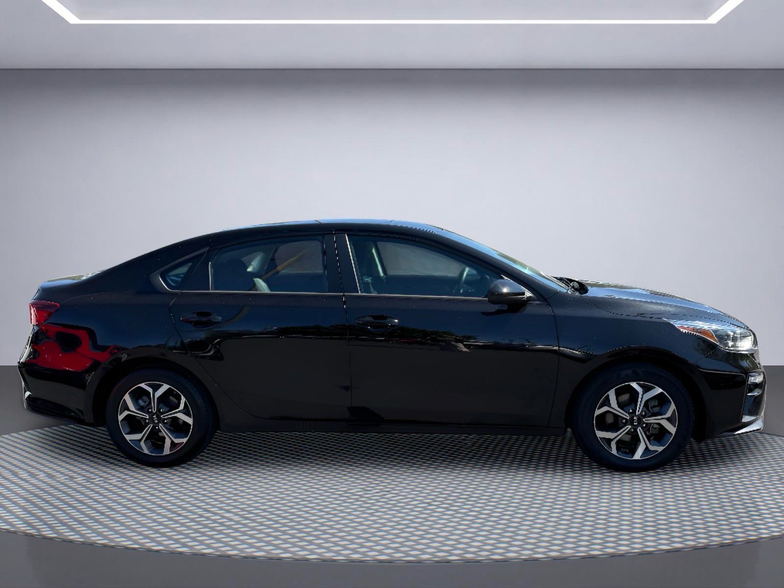 Used 2021 Kia Forte LXS FWD image 7