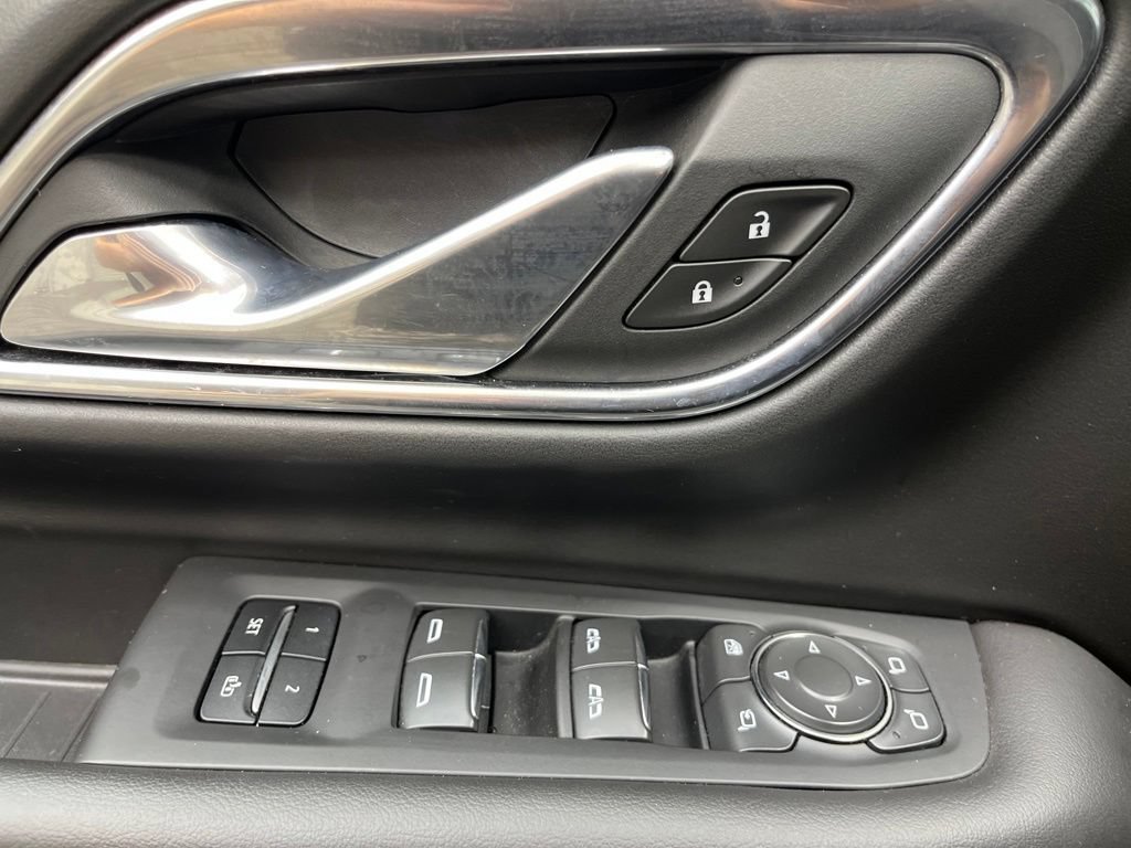Used 2024 Chevrolet Tahoe Premier RWD image 30