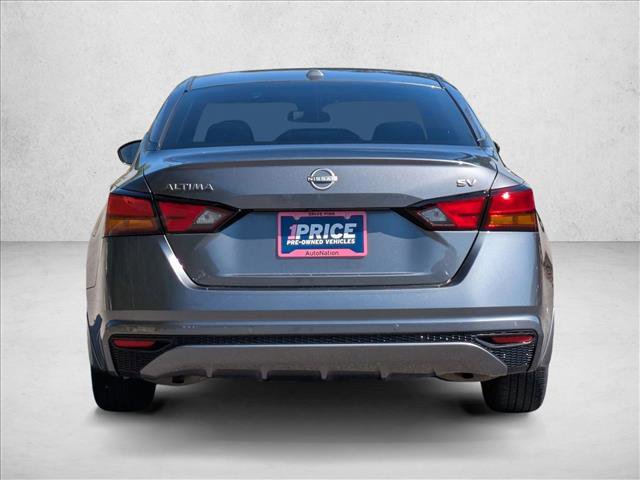 Used 2024 Nissan Altima 2.5 SV image 7