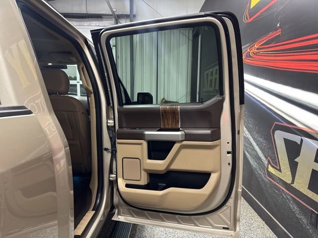 Used 2018 Ford F150 Lariat w/ Equipment Group 502A Luxury AWD/4WD image 26