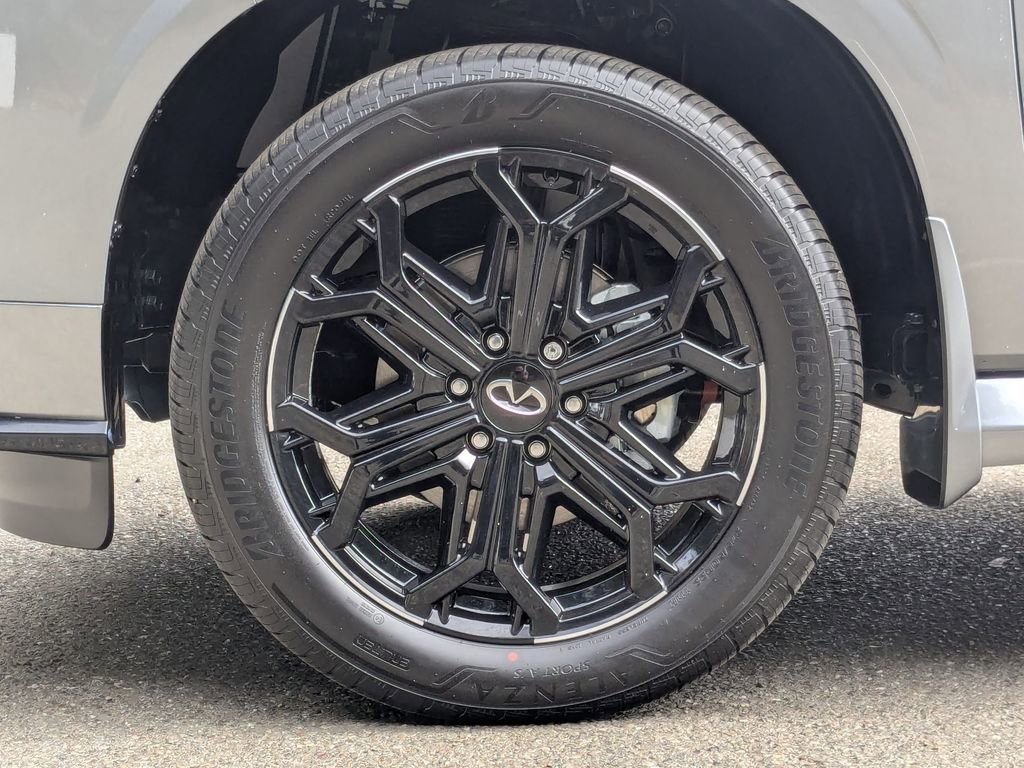 New 2026 INFINITI QX80 4WD w/ Sport Exterior Package image 9