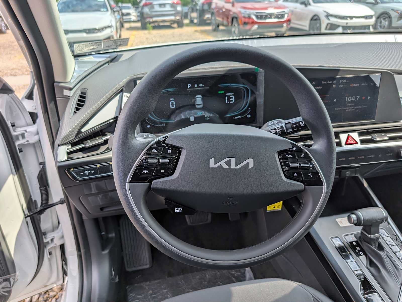 New 2026 Kia Niro LX FWD image 25