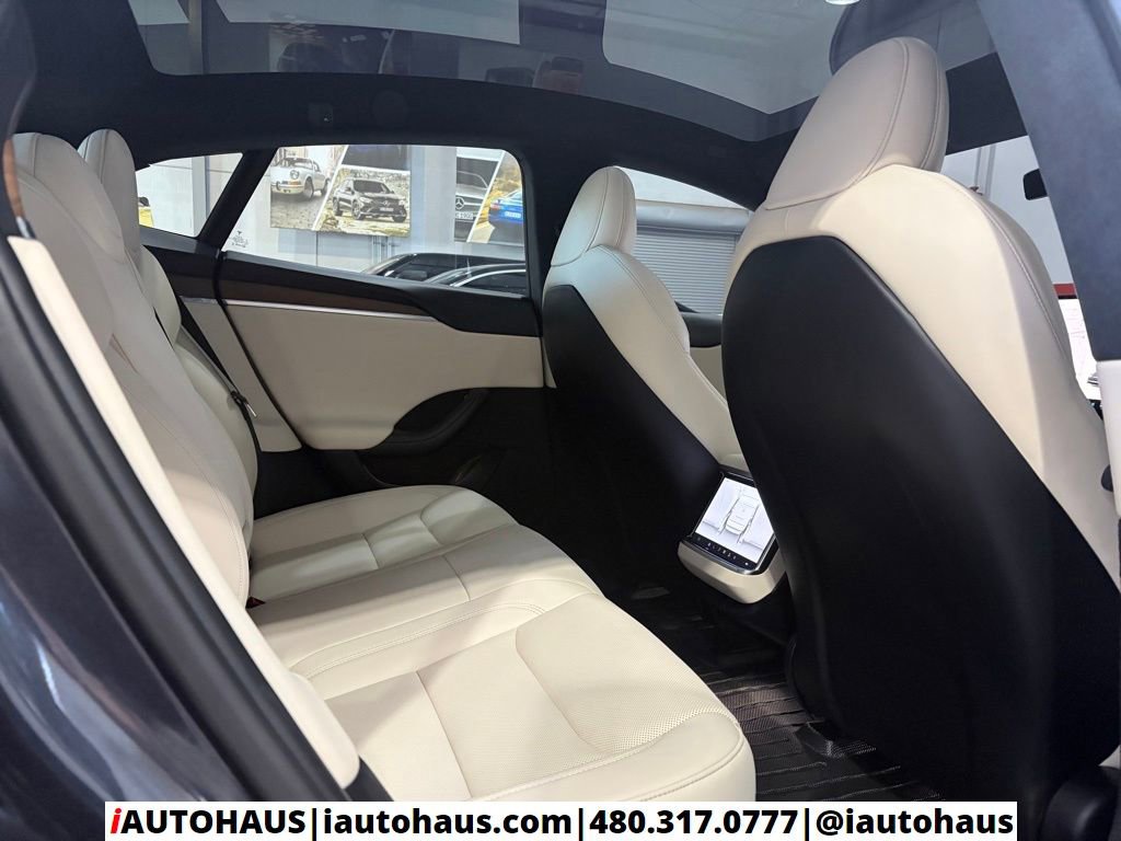 Used 2024 Tesla Model S AWD/4WD image 11