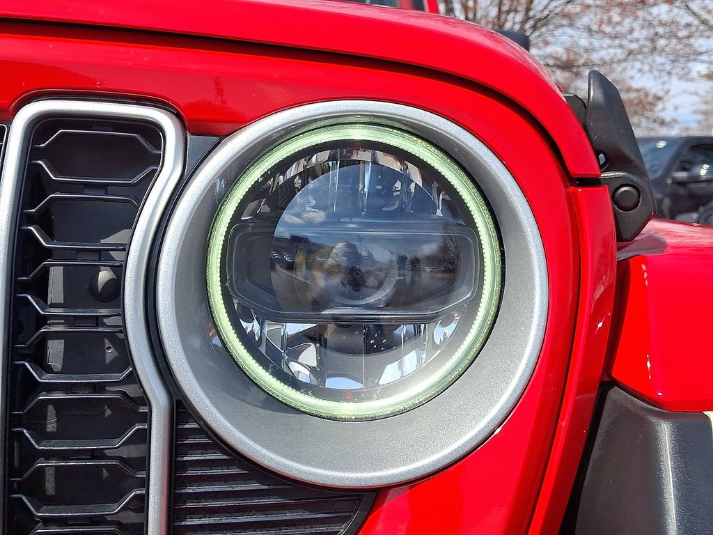 Used 2025 Jeep Wrangler Unlimited Sahara image 9