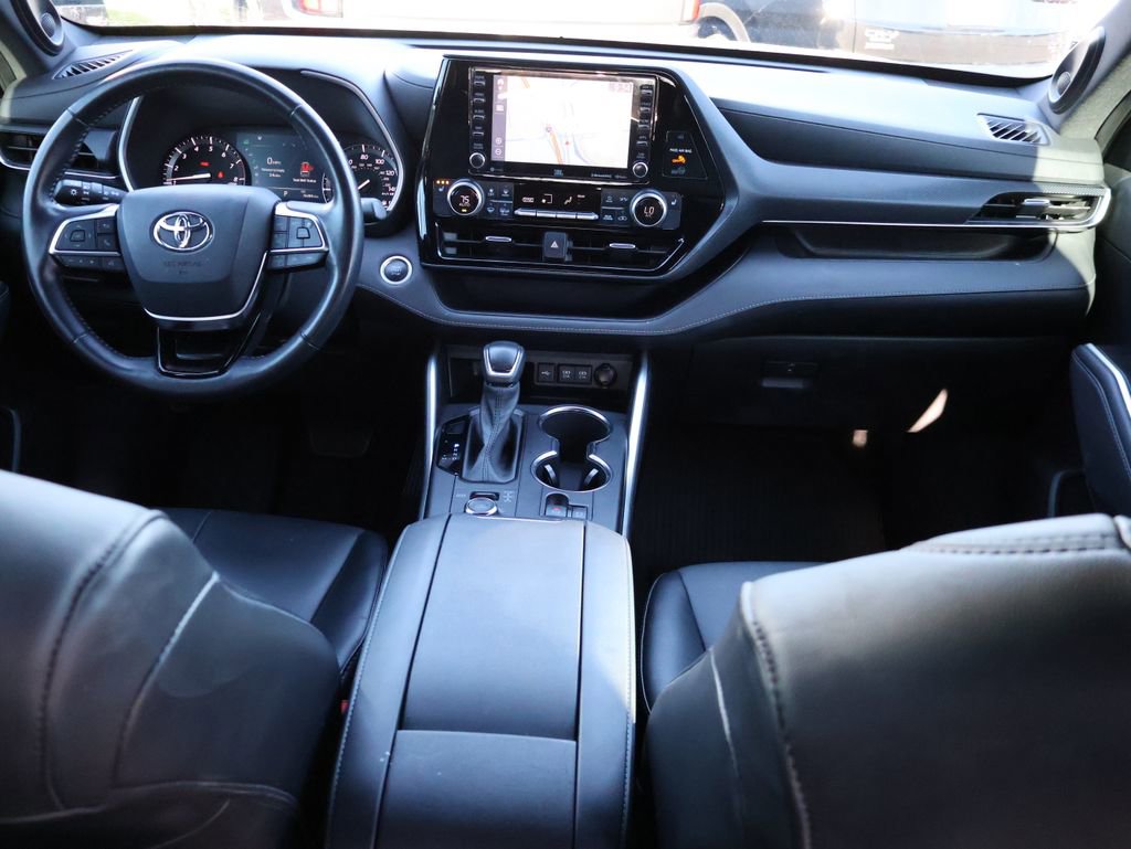 Used 2021 Toyota Highlander XSE image 14
