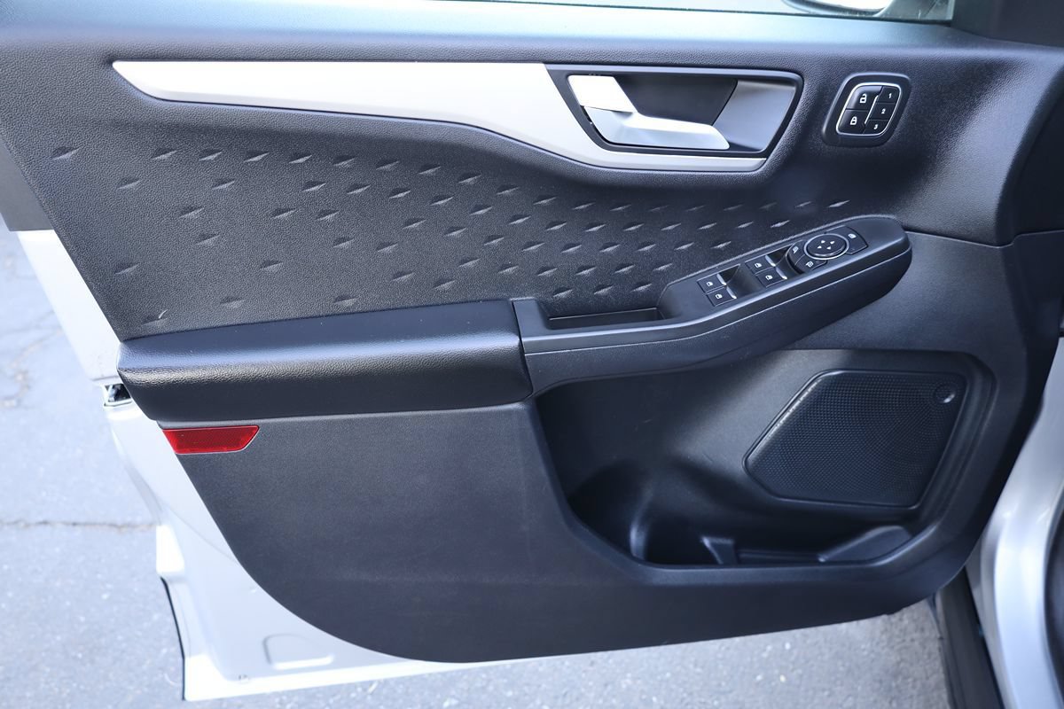 Used 2020 Ford Escape SEL AWD/4WD image 9