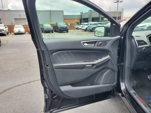 Used 2023 Ford Edge ST AWD/4WD image 9