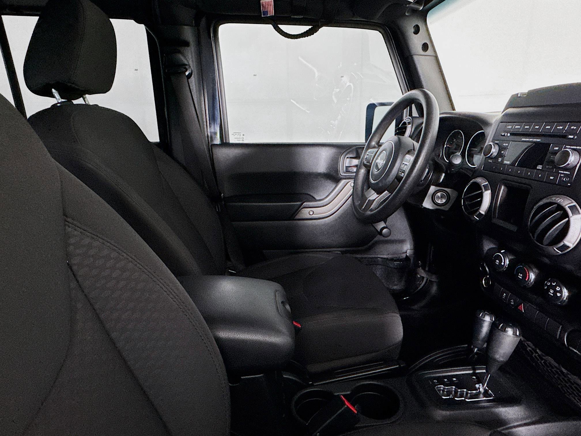 Used 2017 Jeep Wrangler Unlimited Sport image 26