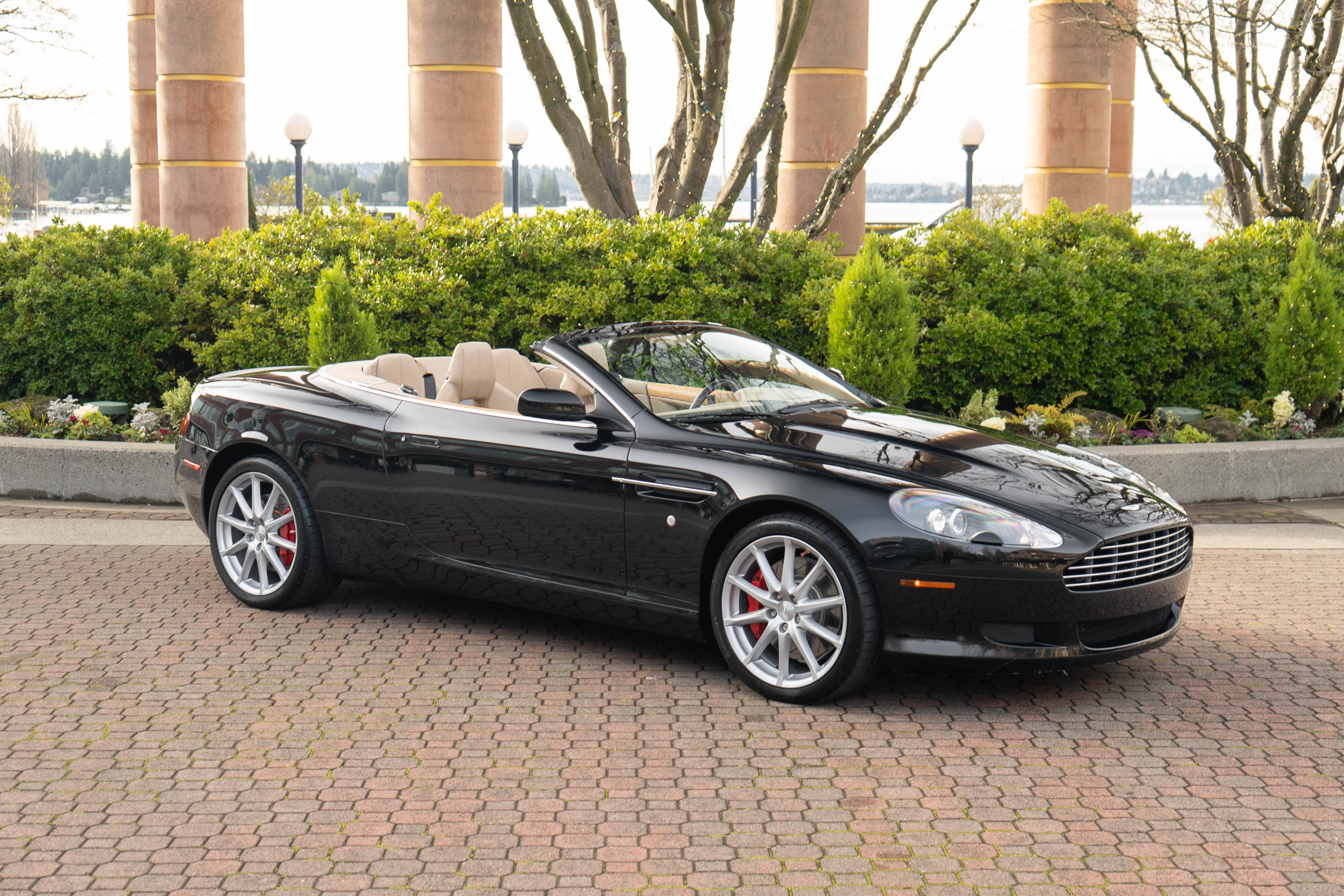 Used 2009 Aston Martin DB9 Volante image 46