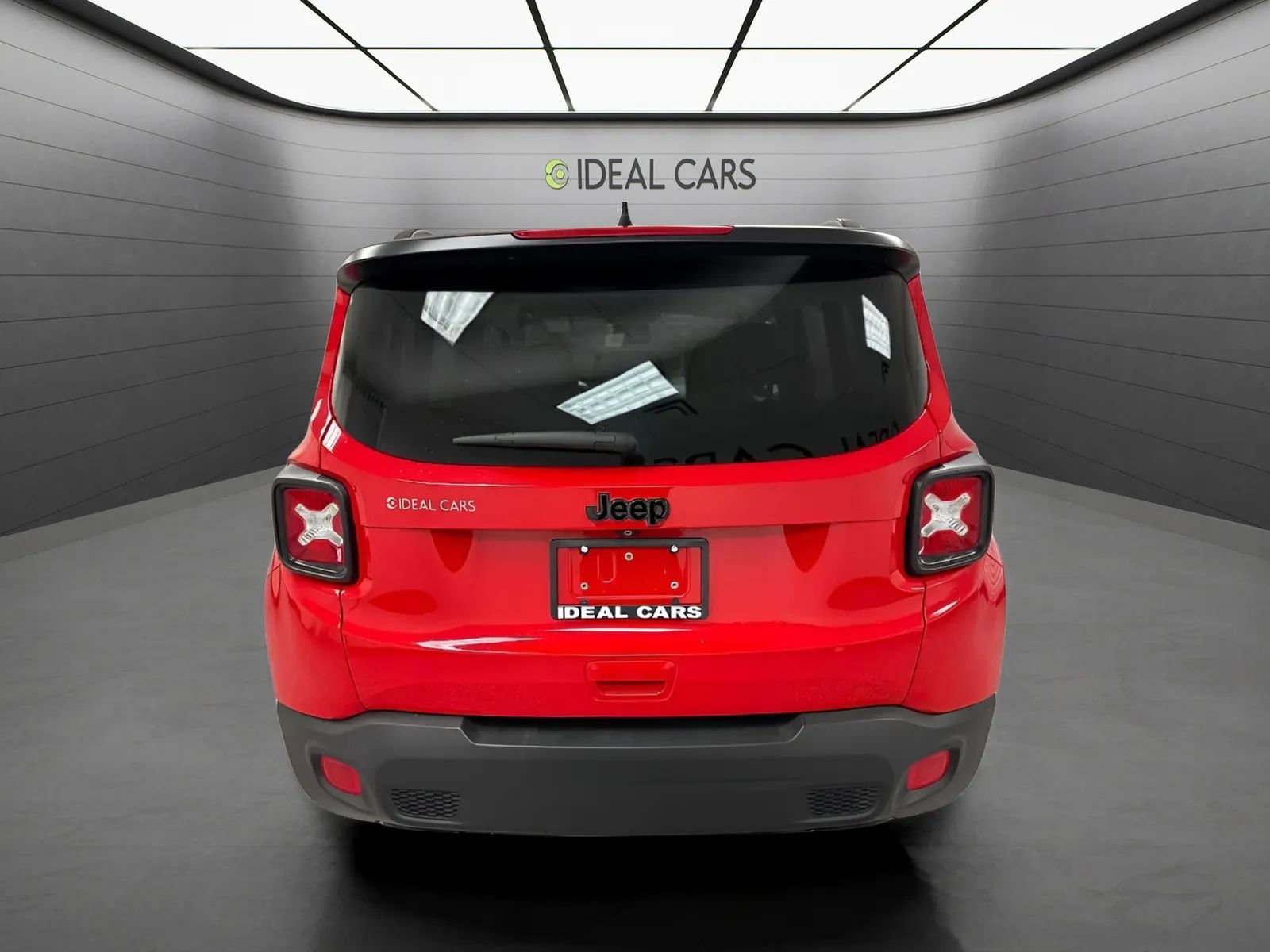 Used 2018 Jeep Renegade Altitude FWD image 5