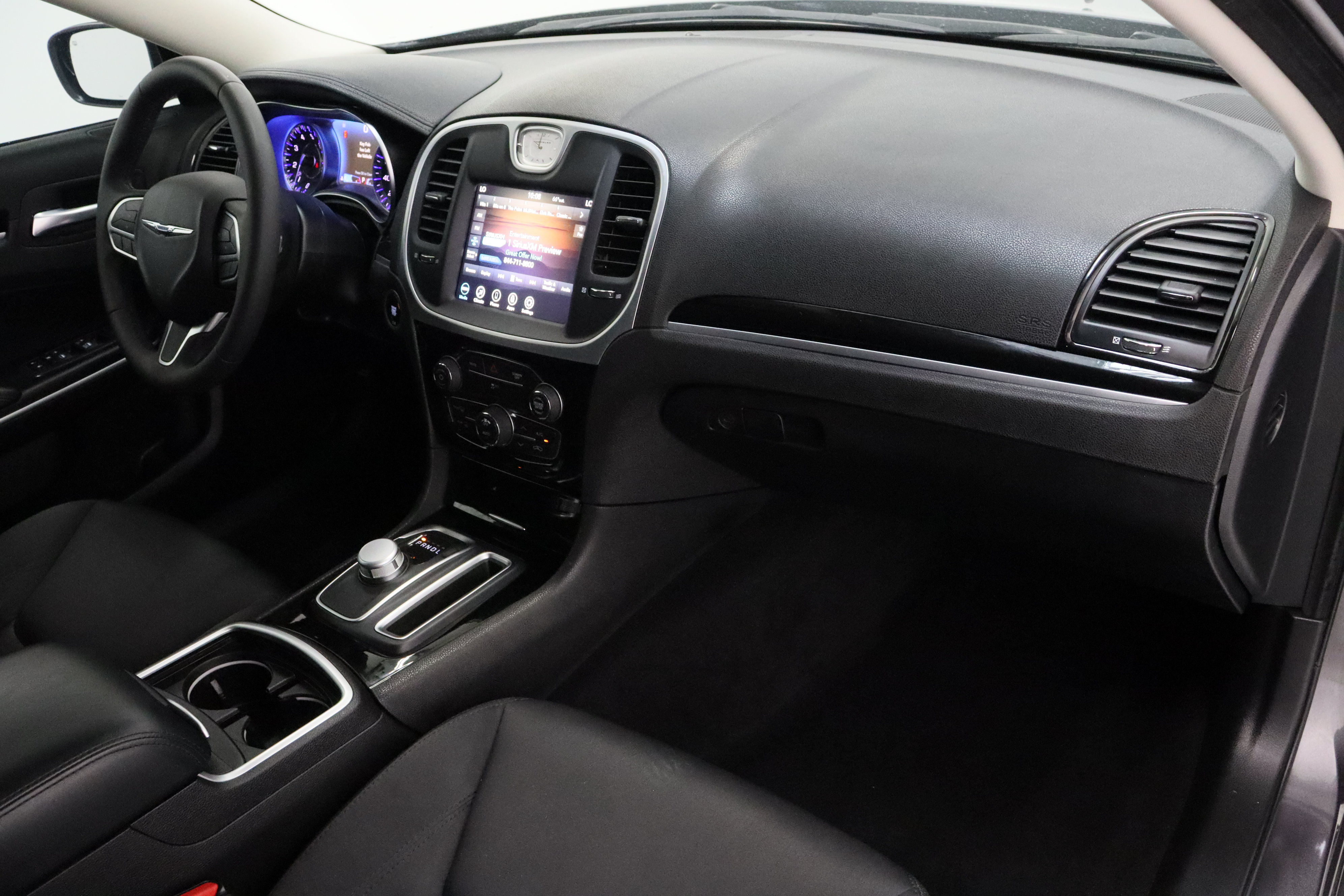 Used 2023 Chrysler 300 Touring w/ Sport Appearance Package RWD image 36