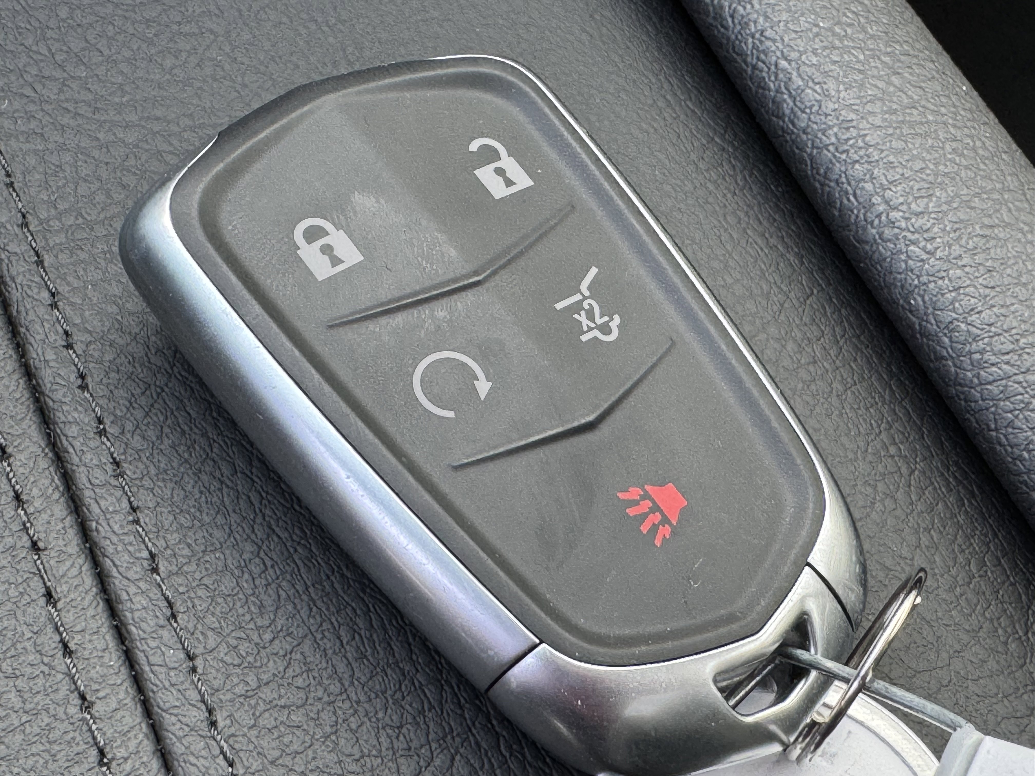 New 2025 Cadillac XT6 Luxury image 33