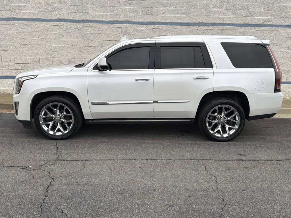 Used 2016 Cadillac Escalade Platinum image 4