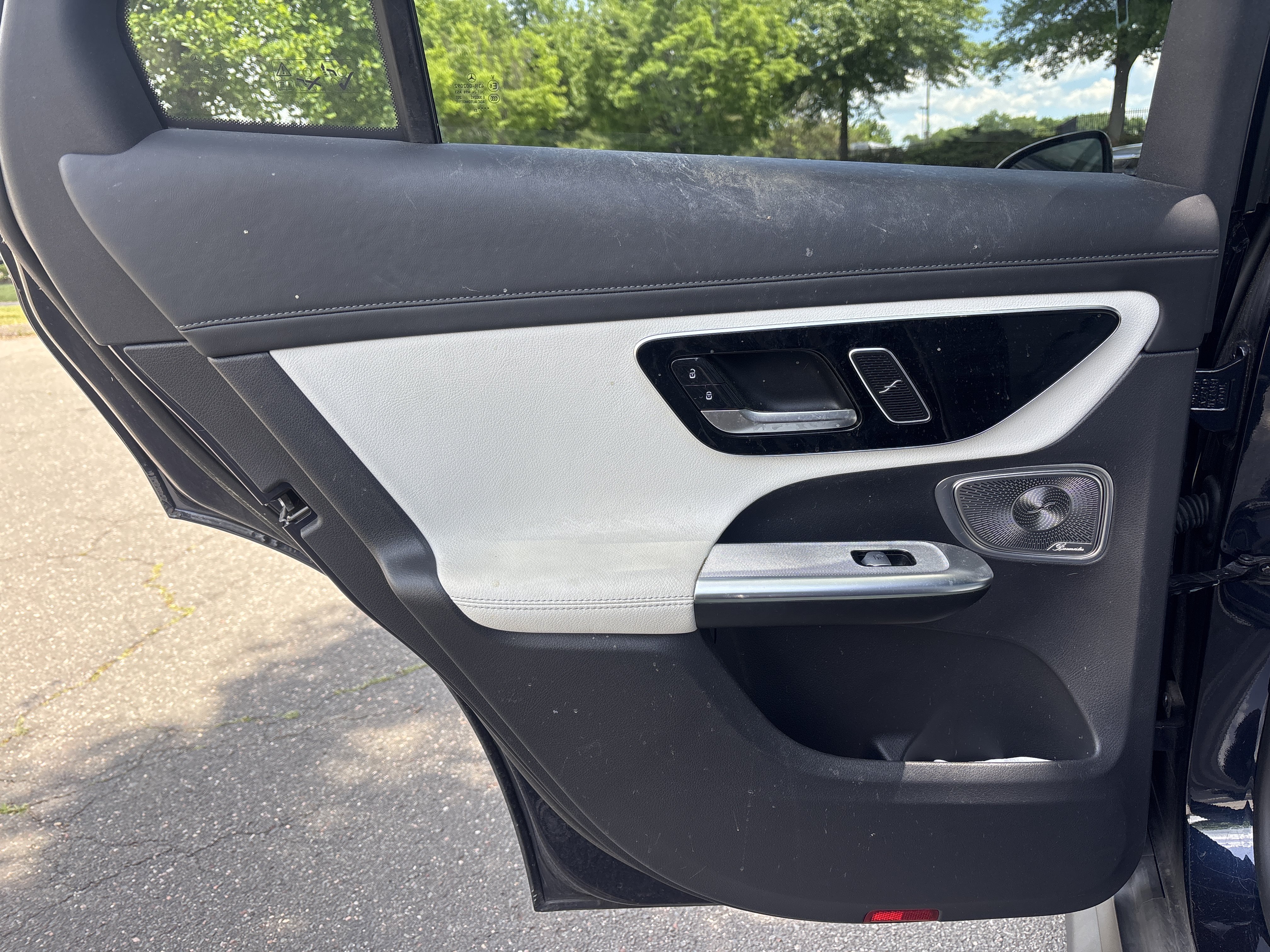 Used 2023 Mercedes-Benz GLC 300 4MATIC image 28