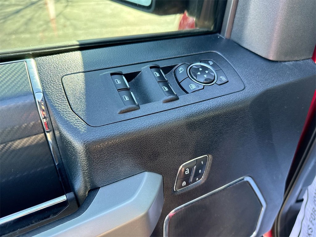 Used 2019 Ford F150 Lariat image 22