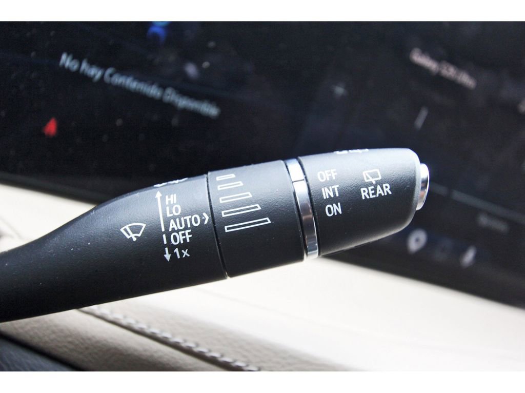 Certified 2024 Cadillac XT4 Premium Luxury w/ Technology Package image 18