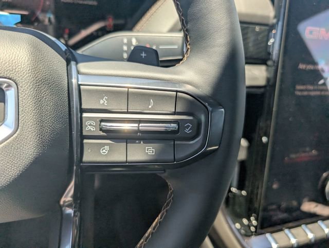 New 2026 GMC Yukon XL AT4 w/ AT4 Premium Plus Package AWD/4WD image 19