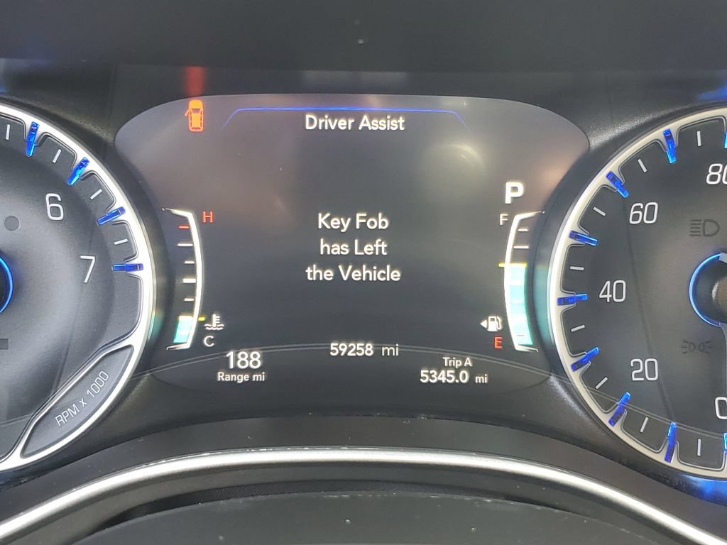 Used 2025 Chrysler Pacifica Select FWD image 15