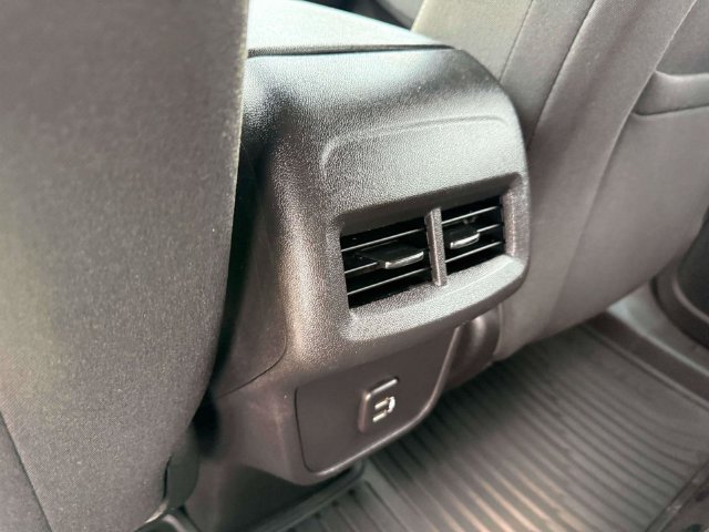 Used 2023 Chevrolet Equinox LS w/ LS Convenience Package FWD image 13