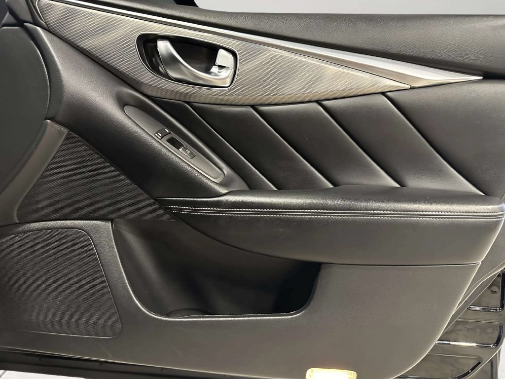 Used 2019 INFINITI Q50 Signature Edition w/ Cargo Package (L96) AWD/4WD image 28