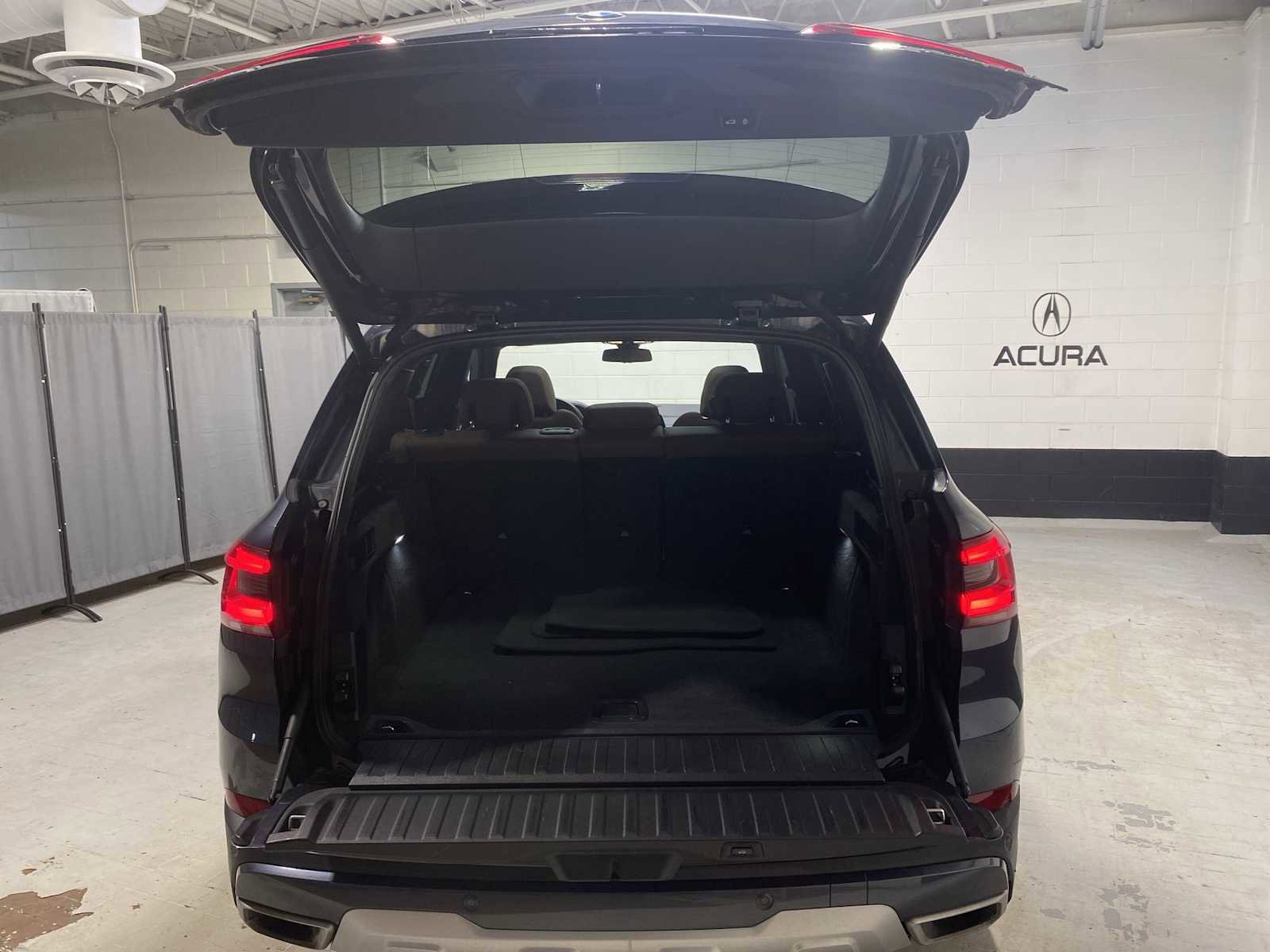 Used 2019 BMW X5 xDrive40i w/ Convenience Package image 19