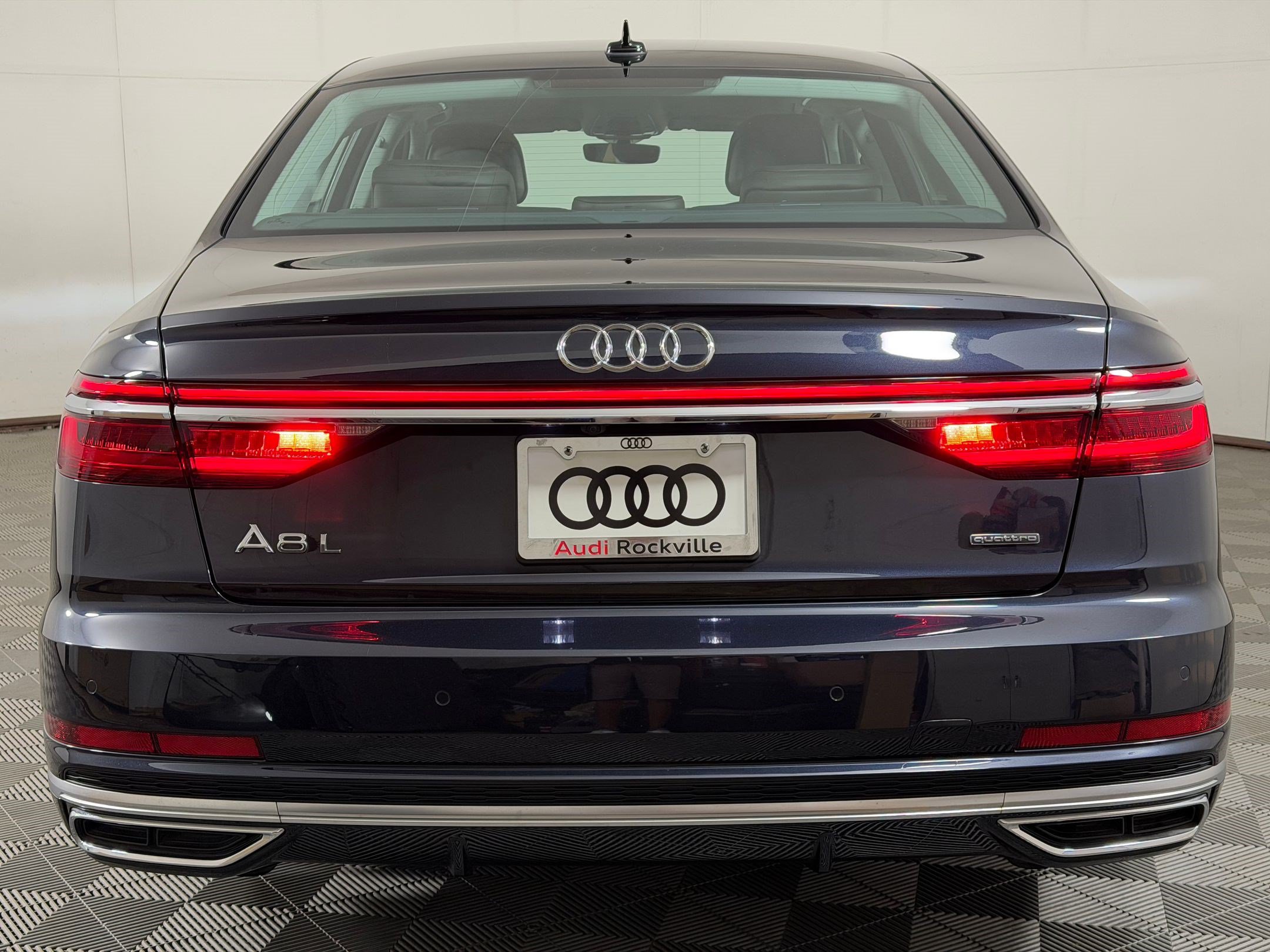 Used 2021 Audi A8 L 4.0T w/ Executive Plus Package AWD/4WD image 10