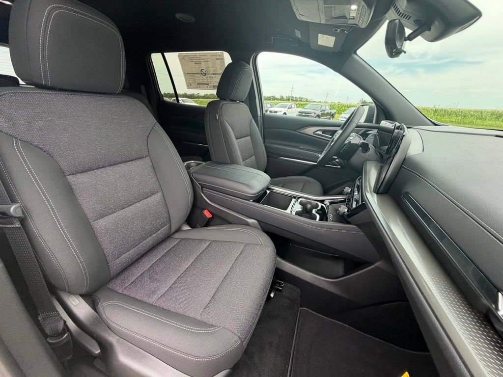 New 2026 Chevrolet Traverse LT w/ Driver Confidence Package FWD image 31
