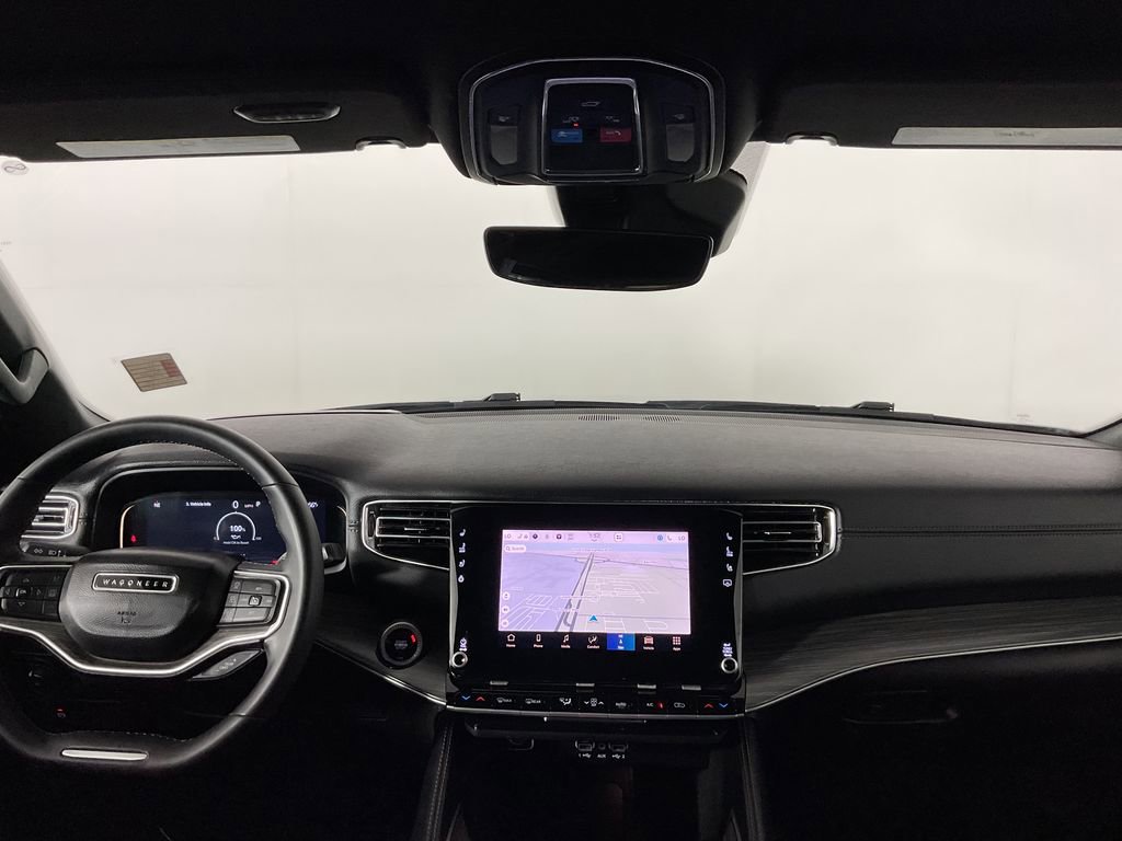 Used 2024 Jeep Wagoneer Series III w/ Flexible Seating Group image 16