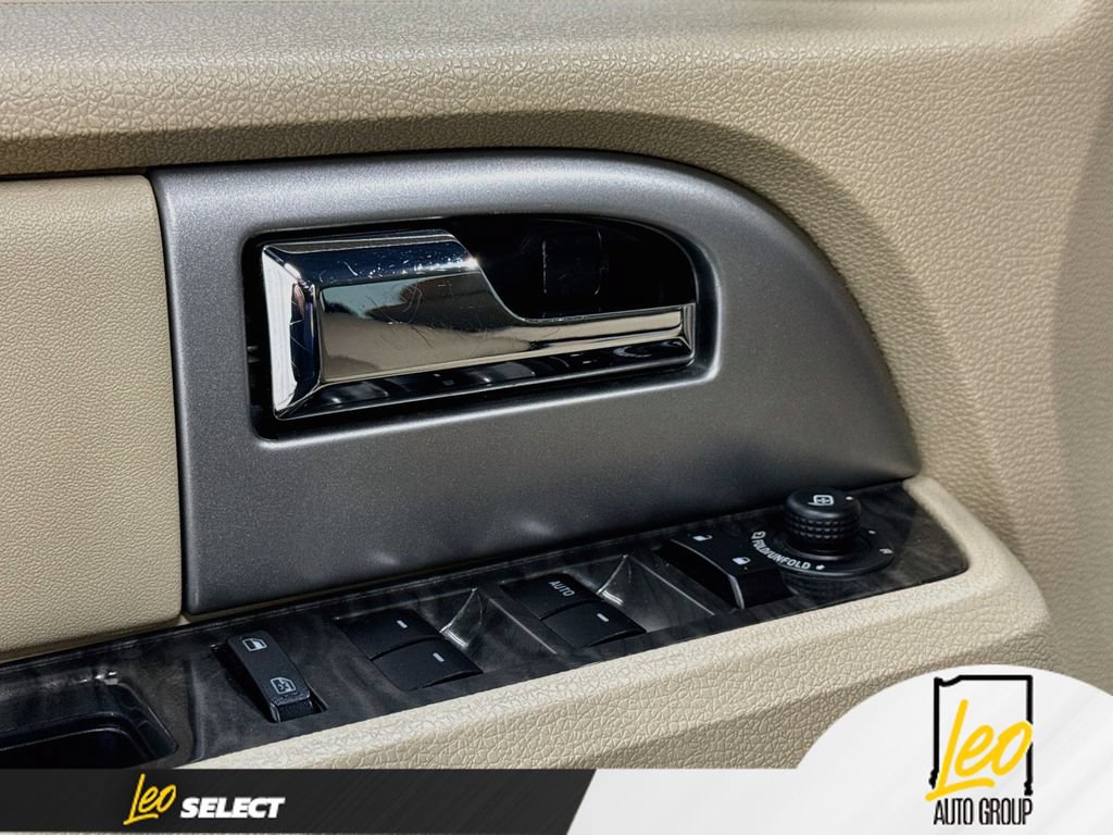 Used 2017 Ford Expedition EL Limited w/ Equipment Group 301A AWD/4WD image 21