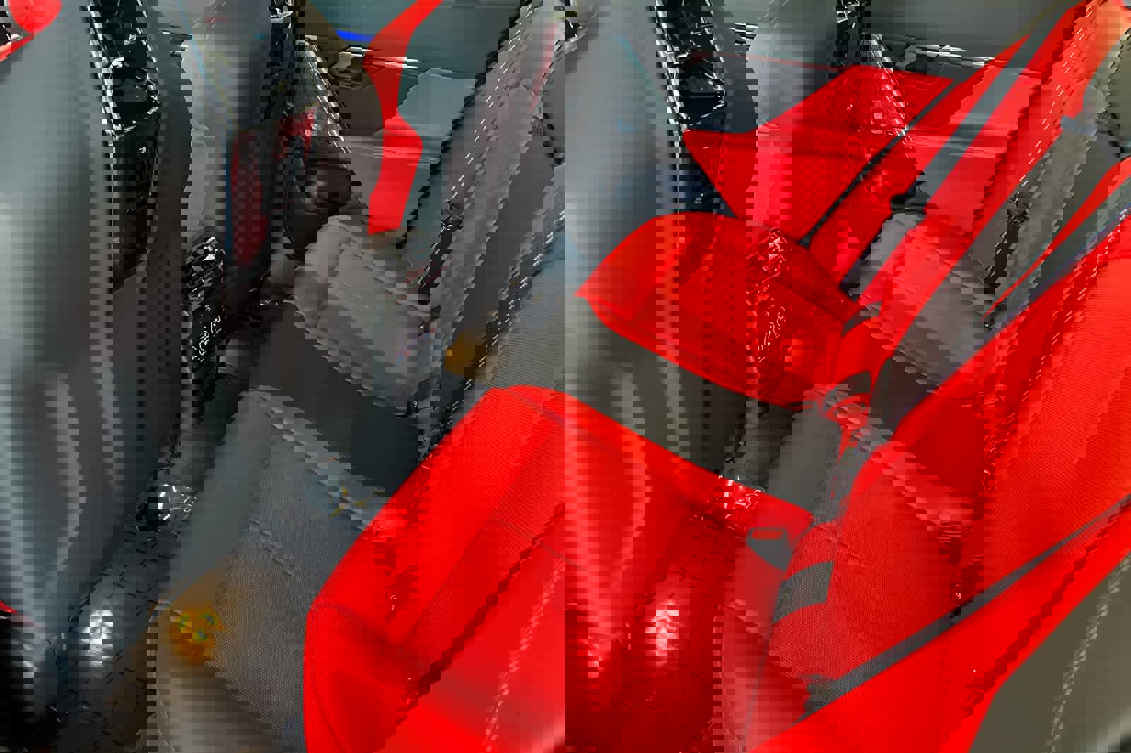 New 2026 BMW M5 w/ Carbon Package image 4