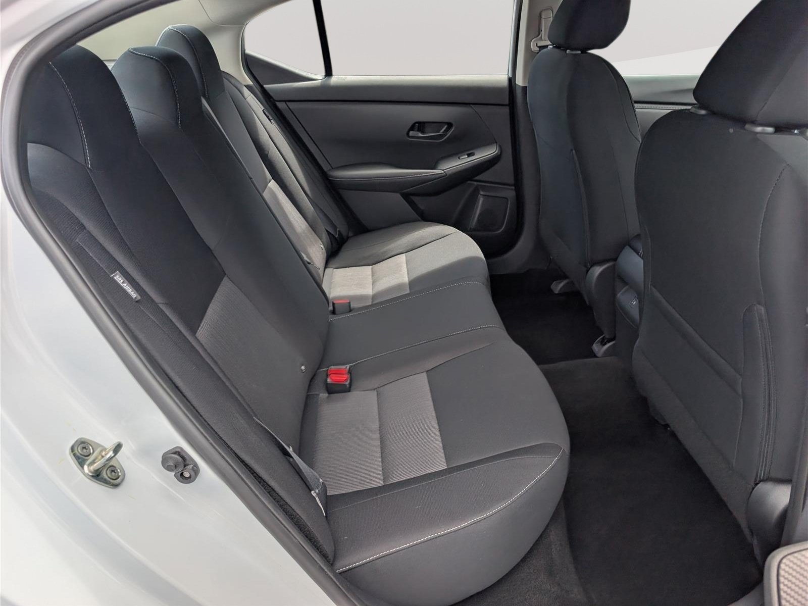 Used 2025 Nissan Sentra SV FWD image 12
