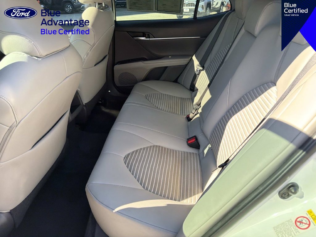 Used 2018 Toyota Camry SE w/ Moonroof Package FWD image 13