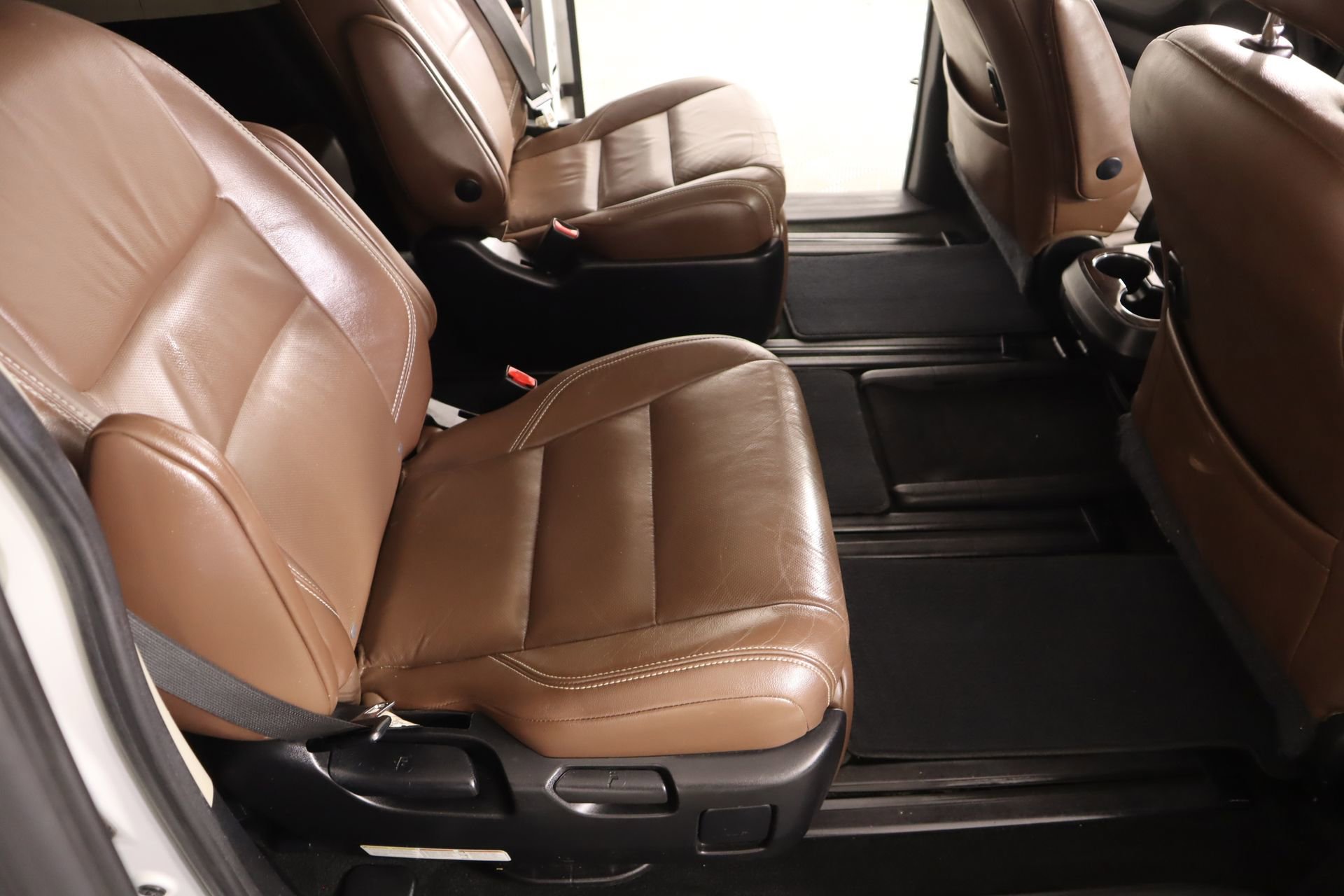 Used 2018 Toyota Sienna Limited Premium image 16