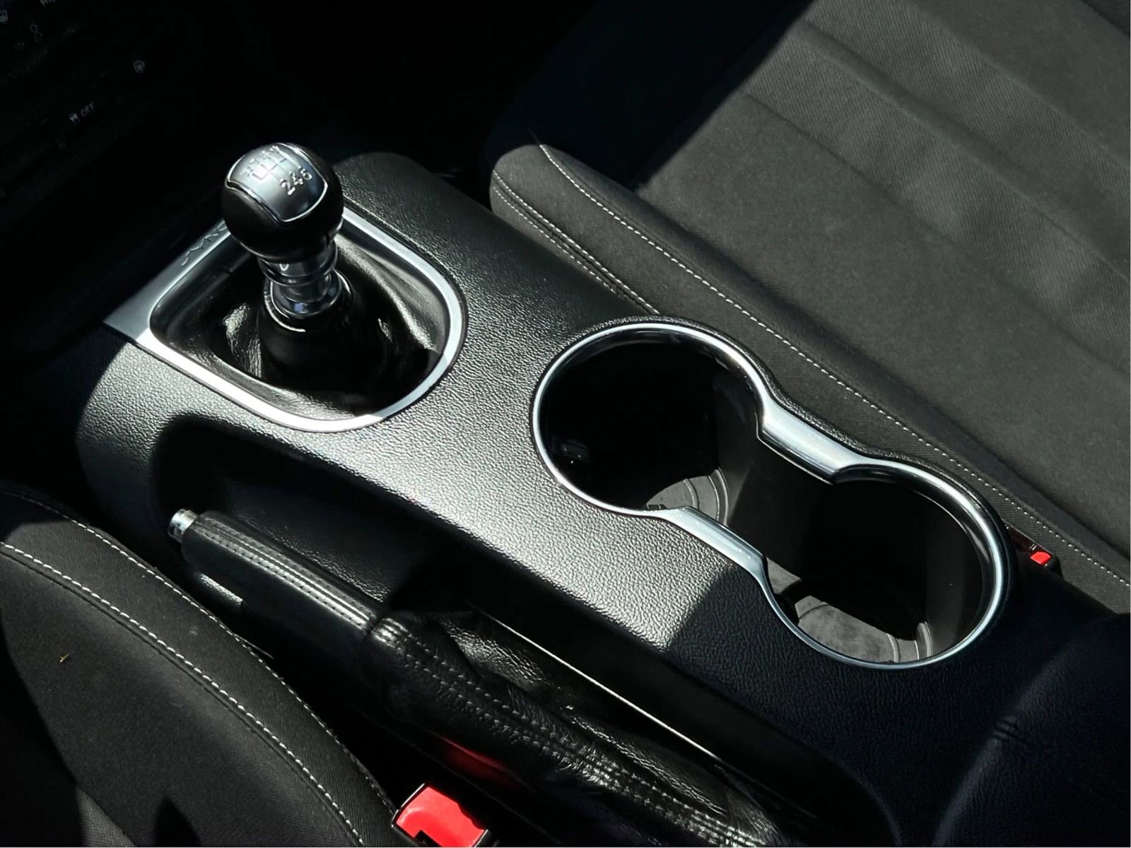 Used 2018 Ford Mustang GT RWD image 14