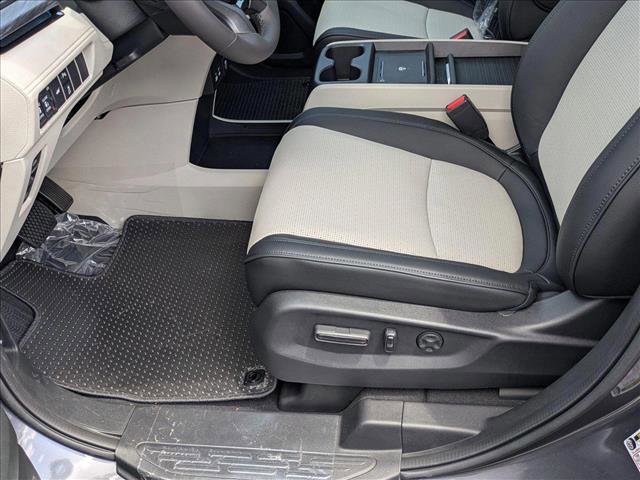 New 2025 Honda Odyssey Elite image 4